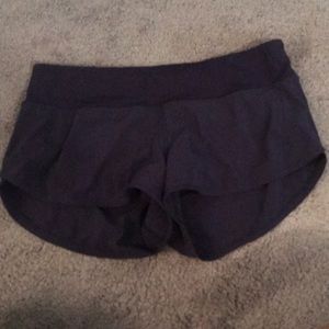 Lululemon Speed up shorts 2.5”